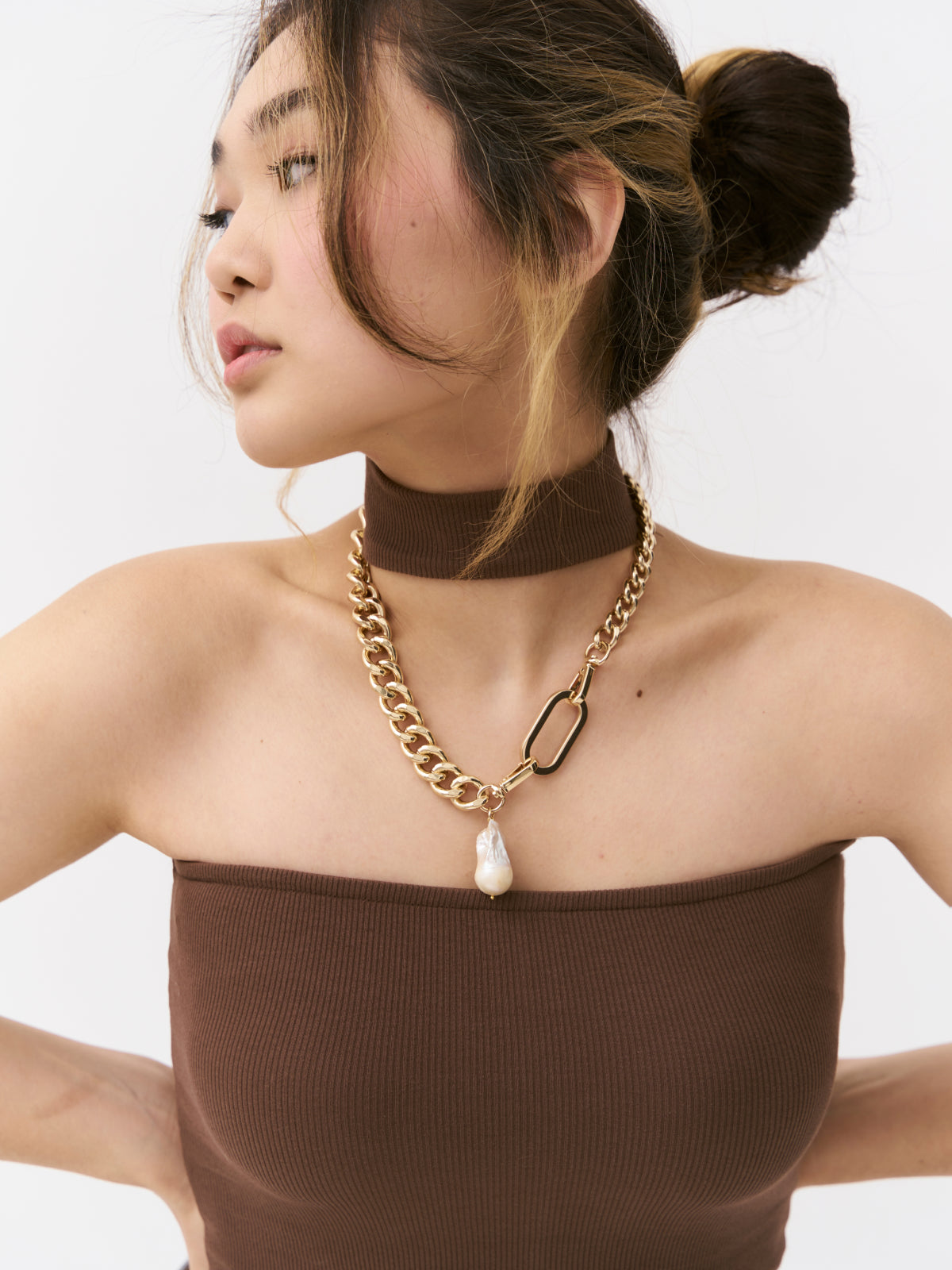 ANETT NECKLACE WITH PEARL