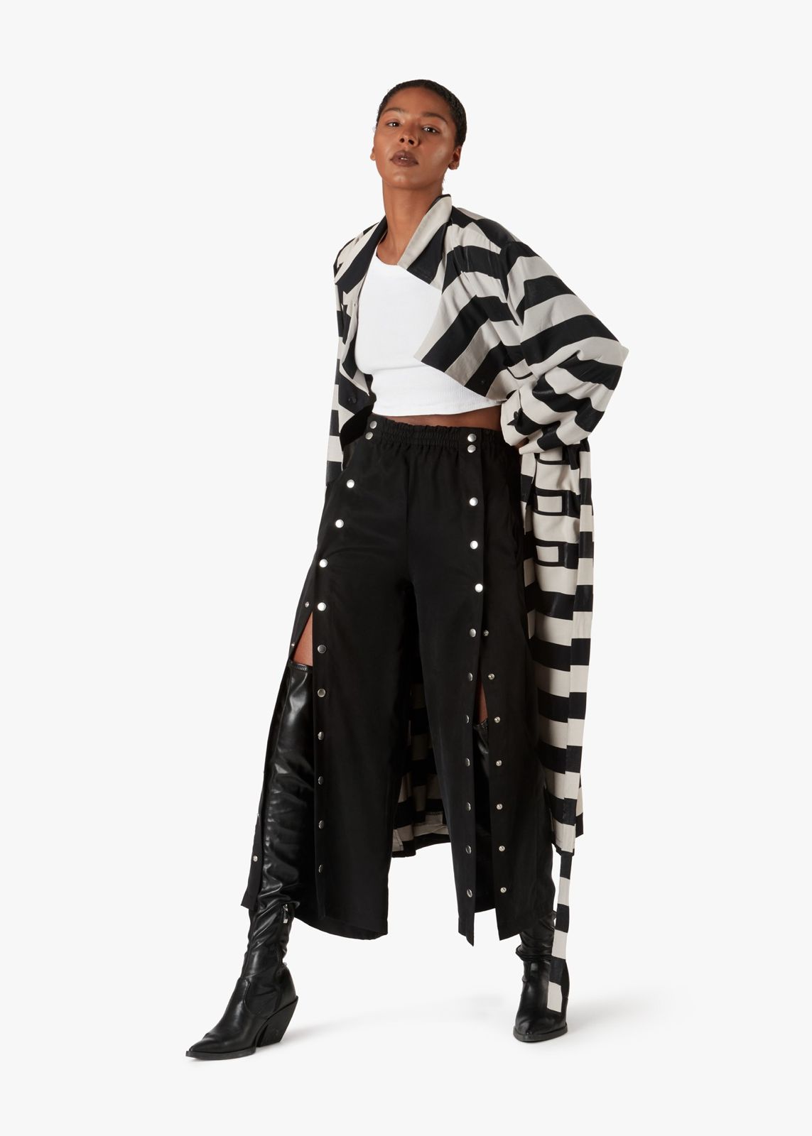 Snap buttons trousers
