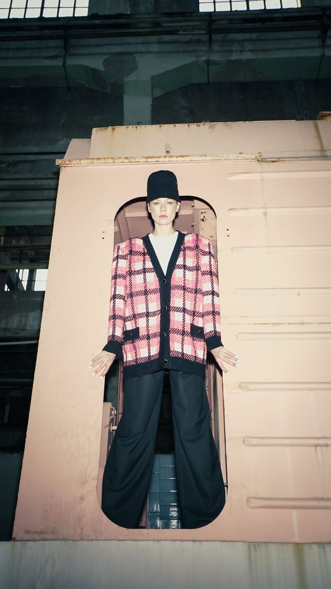 Checkered Cardigan In Pink