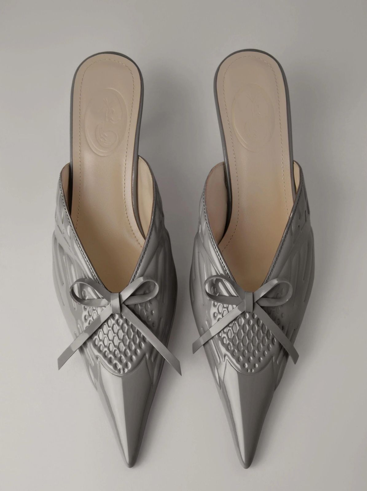 Vcrn Pumps Grey