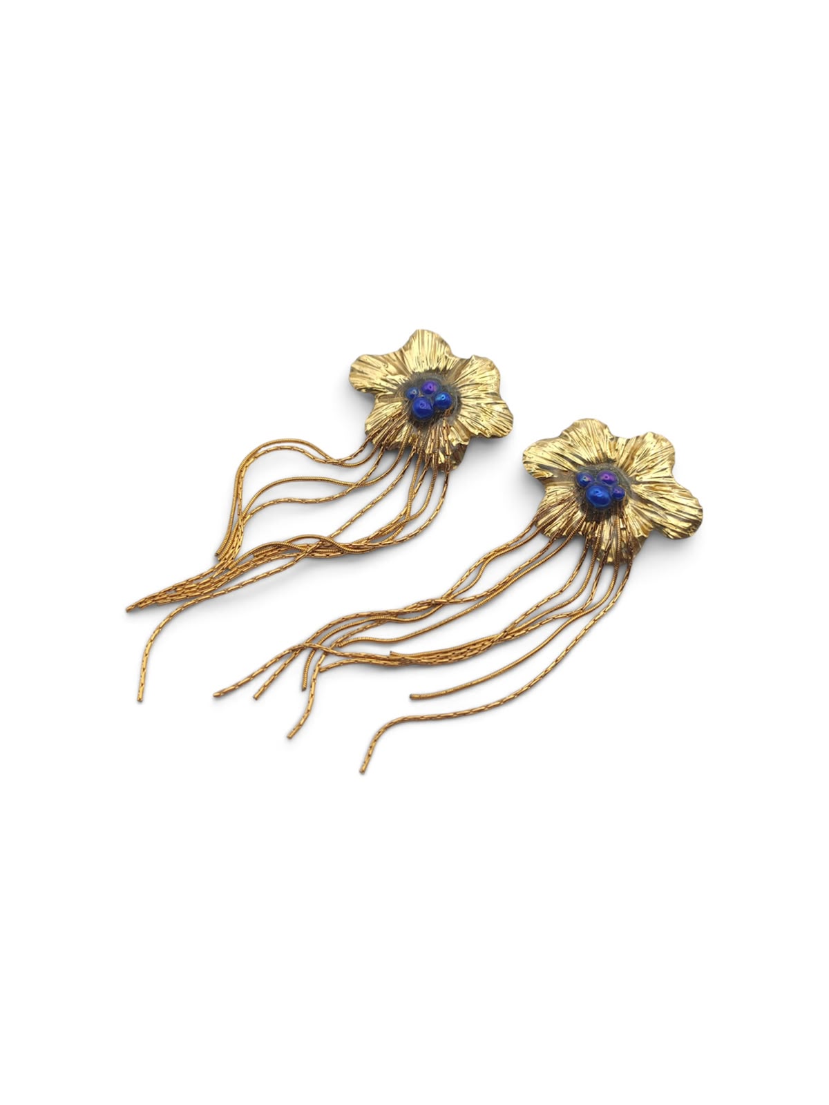 Flower earrings with metal fringe