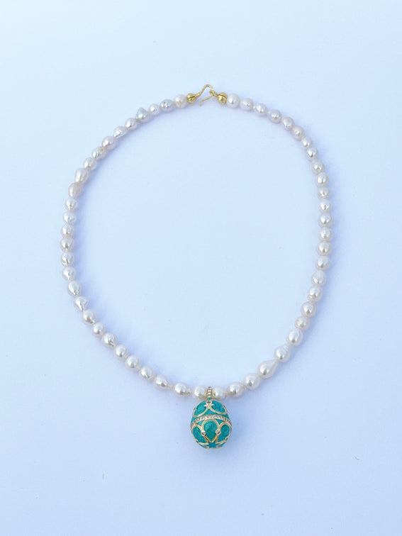 Pearl Necklace with Turquoise Detail