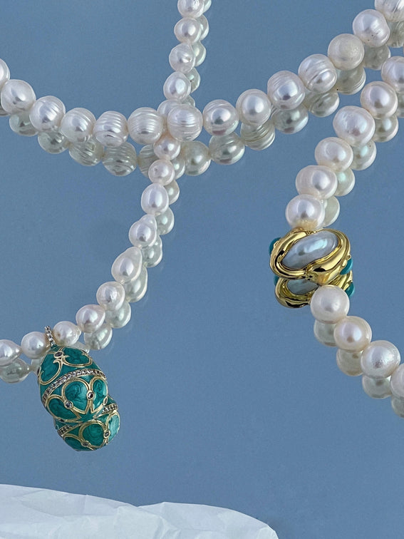 Pearl Necklace with Turquoise Detail