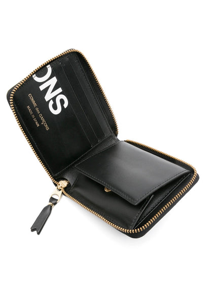 Wallet Huge Logo