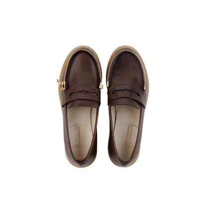 Grainy Brown leather mocassin