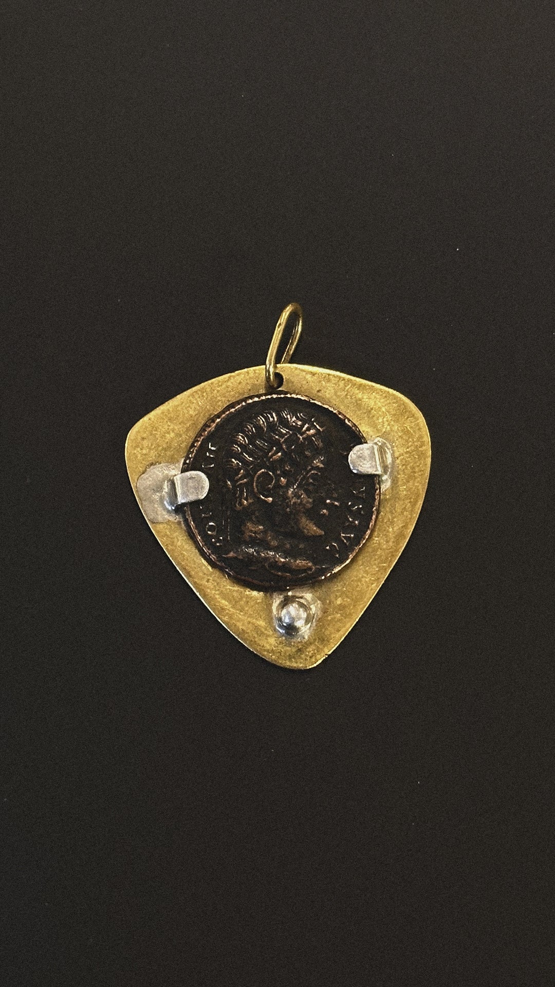 COIN PENDANT CONSTANTINE