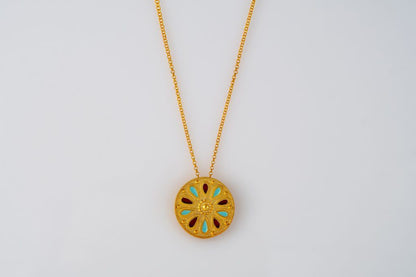 Round necklace with colorful details