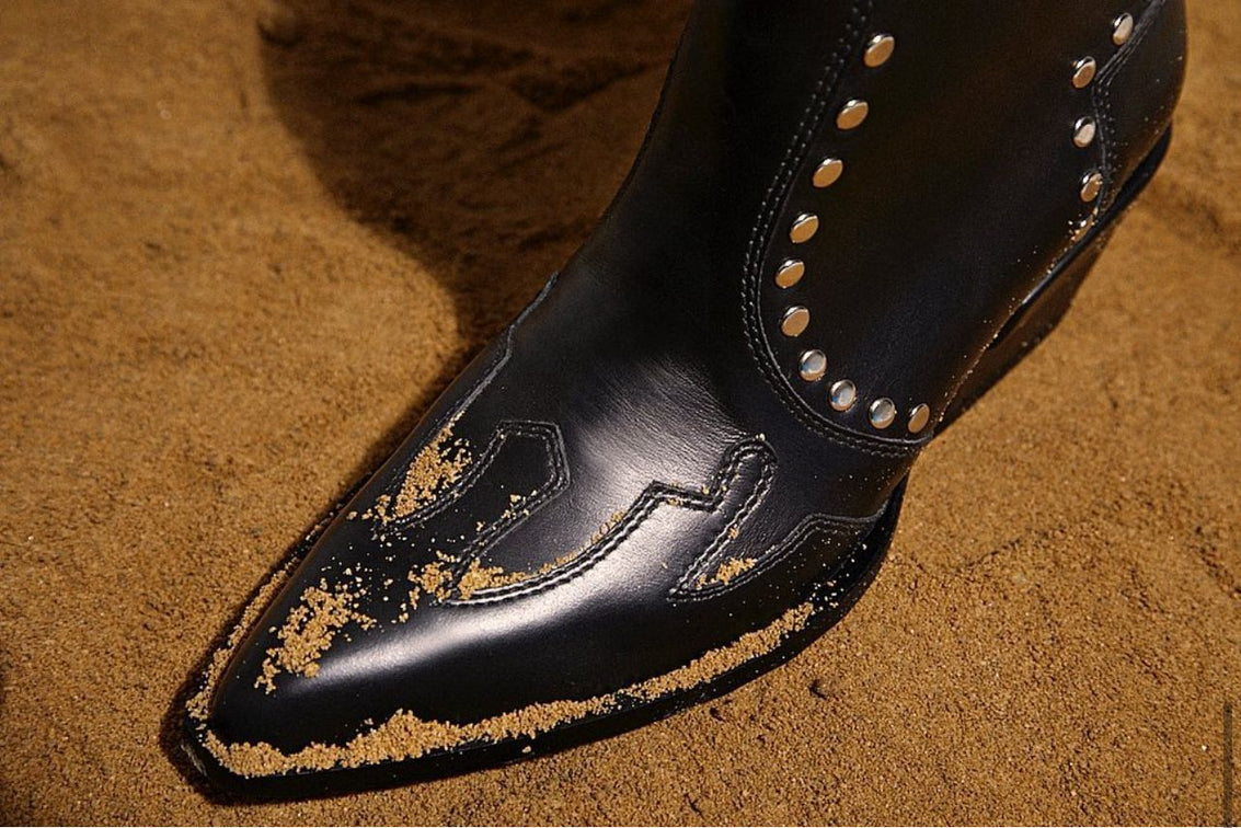 Cowboy boots with silver details