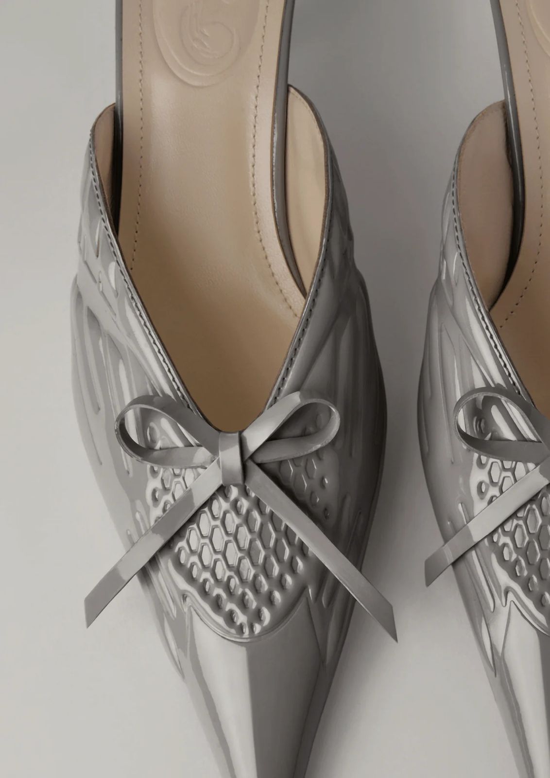 Vcrn Pumps Grey