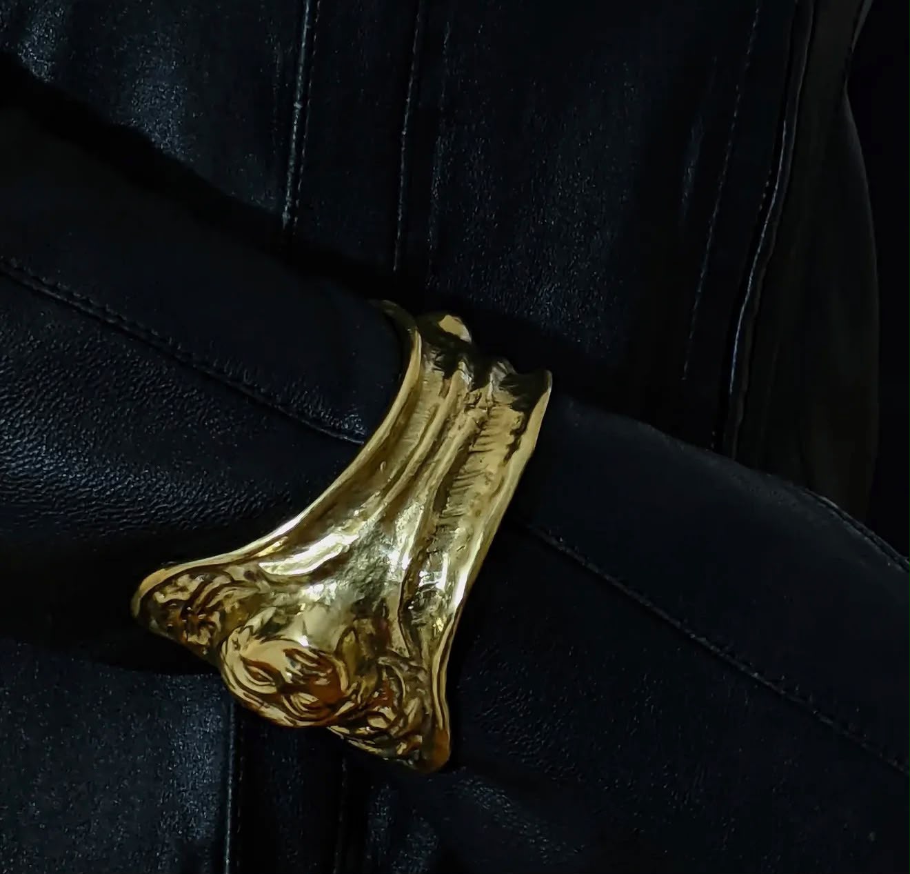 Golden  braclet