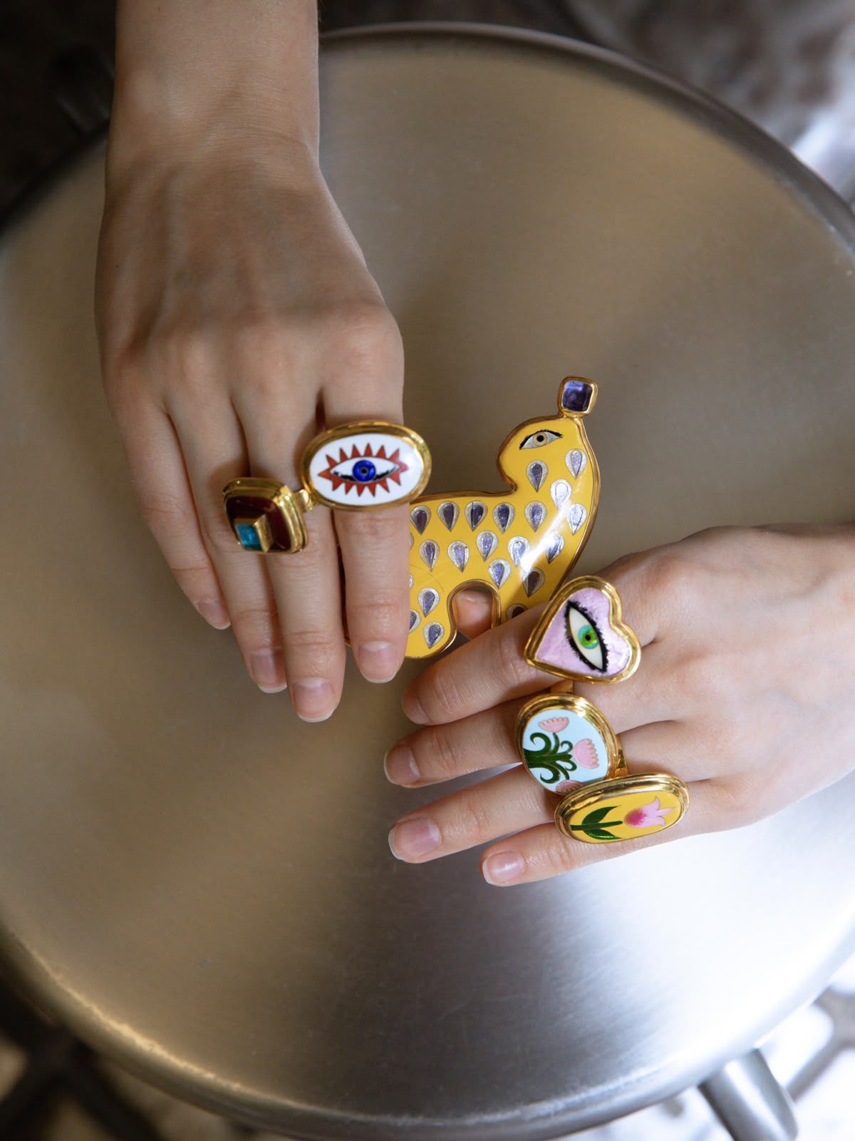 oval tulip yellow ring