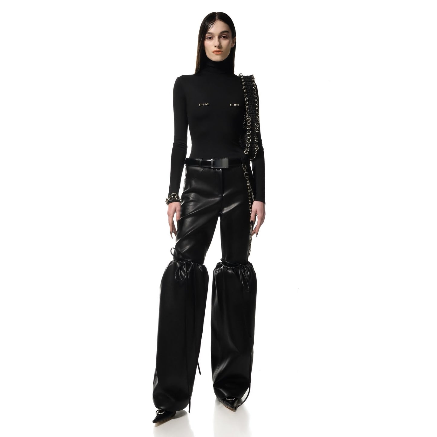 PIERCED TURTLENECK