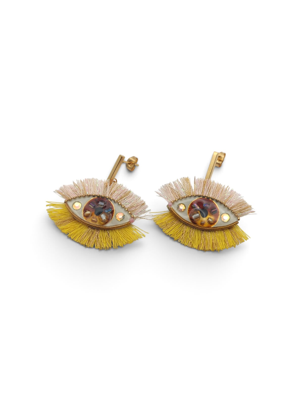 Eye earrings with lashes