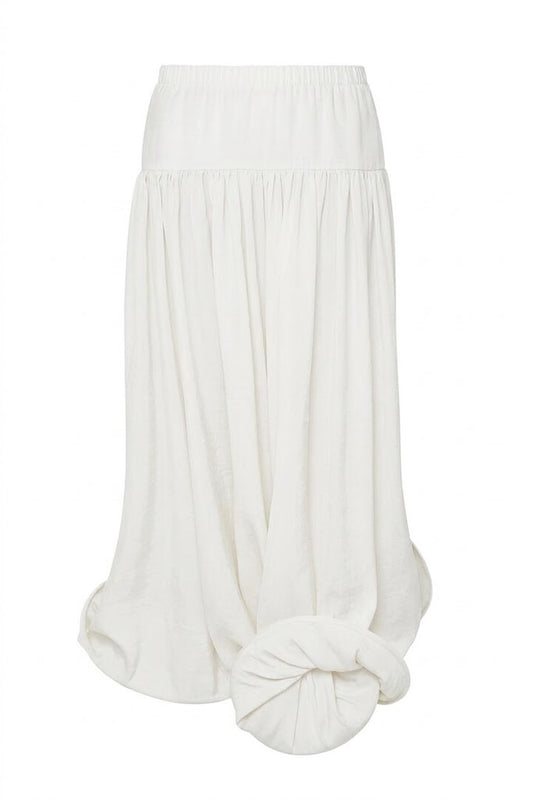 circle bottom white skirt