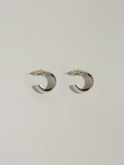 Small bold hoops in silver